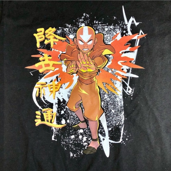 Avatar the Last Airbender Black T-shirt Size Medium!  (Fighting Aang) - Picture 2 of 4